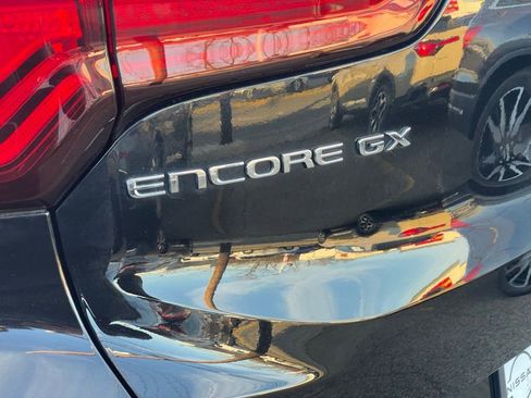Used 2024 Buick Encore GX Sport Touring image 26