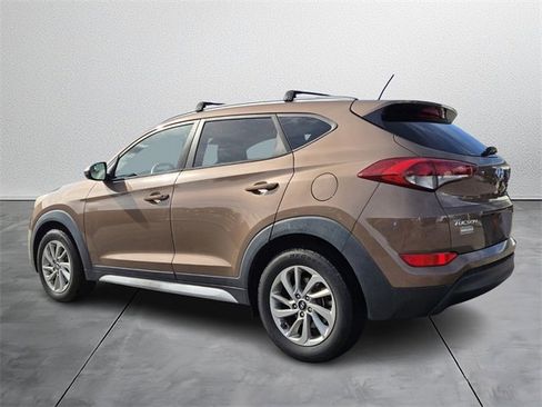 Used 2017 Hyundai Tucson SE image 3