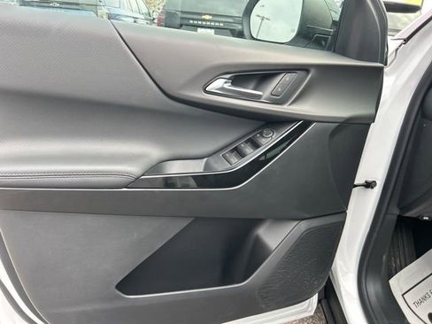 New 2026 Chevrolet Equinox LT image 11