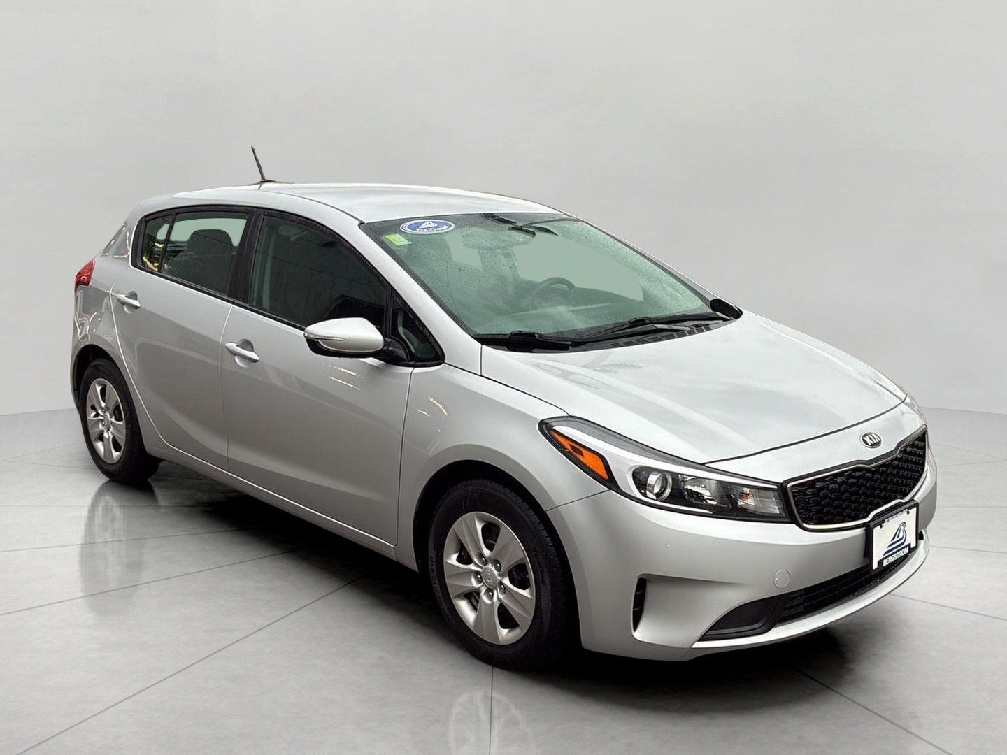 Used 2017 Kia Forte LX FWD image 1