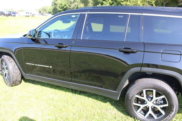 Used 2024 Jeep Grand Cherokee L Limited w/ Luxury Tech Group II AWD/4WD image 11