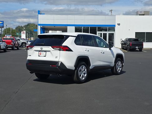 Certified 2024 Toyota RAV4 LE image 5