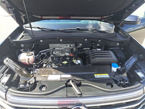 Used 2024 Volkswagen Atlas SE FWD image 31