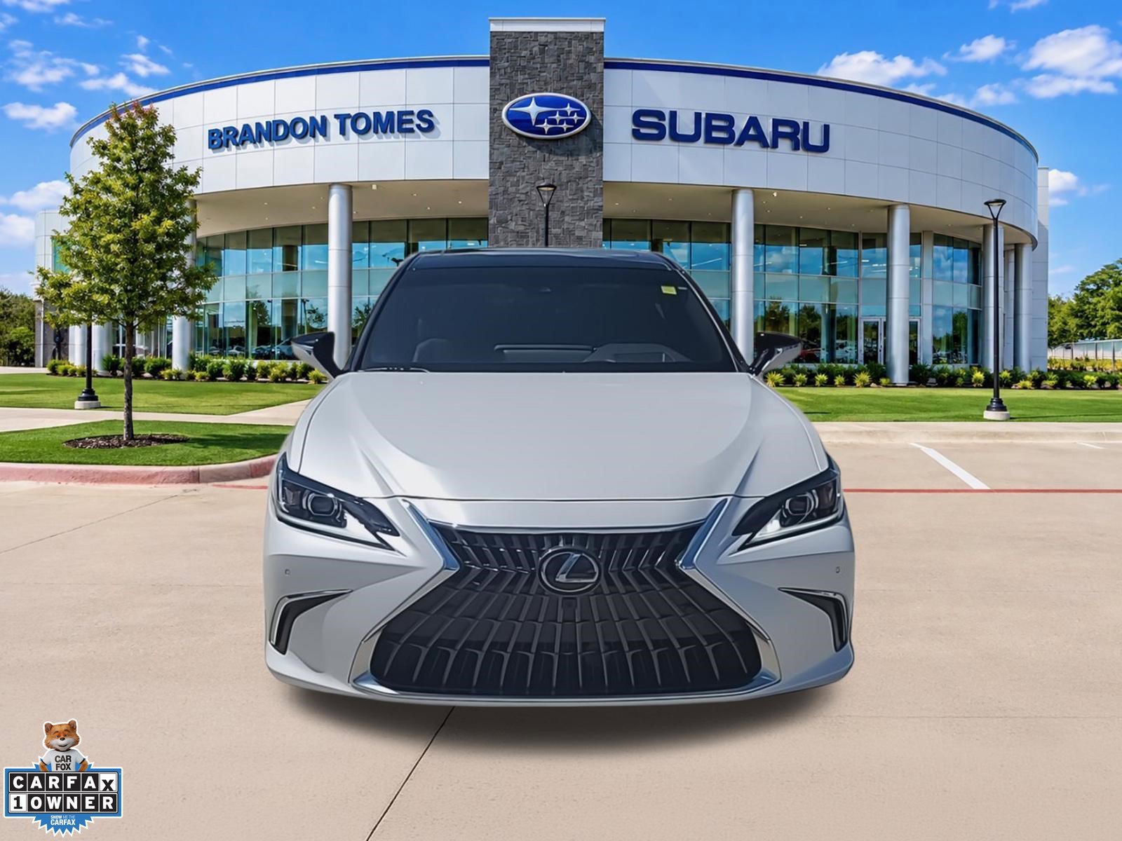 Used 2025 Lexus ES 300h w/ Technology Package FWD image 3