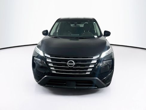 Used 2024 Nissan Rogue SV FWD image 2