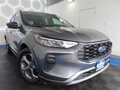Used 2024 Ford Escape ST-Line FWD image 2