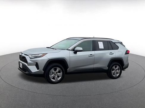 Used 2025 Toyota RAV4 XLE image 8