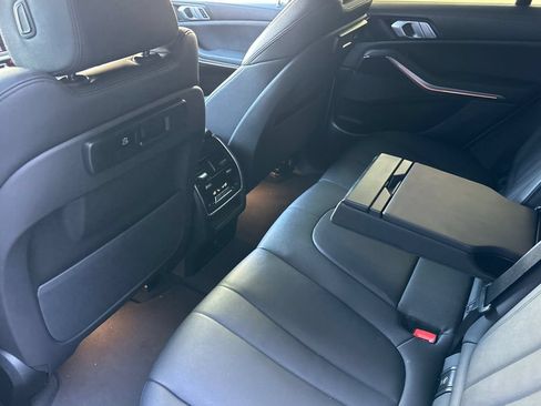 Used 2019 BMW X5 xDrive40i w/ Premium Package 2 AWD/4WD image 12