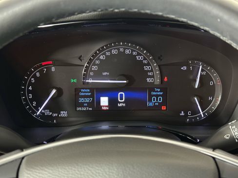 Used 2017 Cadillac XT5 Luxury w/ Driver Awareness Package image 11