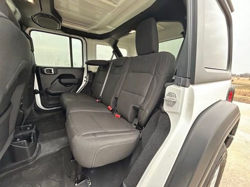 Used 2022 Jeep Wrangler Unlimited Sport AWD/4WD image 27