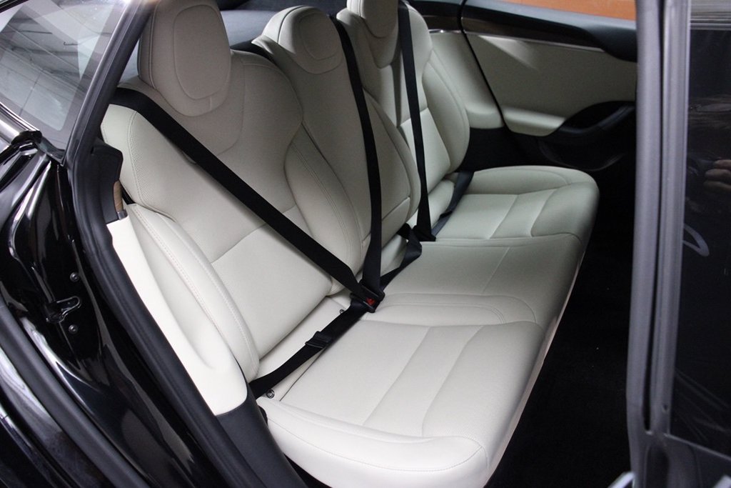 Used 2022 Tesla Model S AWD/4WD image 29