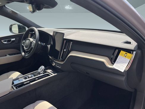 Certified 2026 Volvo XC60 B5 Core image 29
