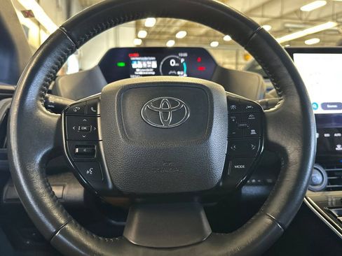 Used 2023 Toyota bZ4X FWD image 26