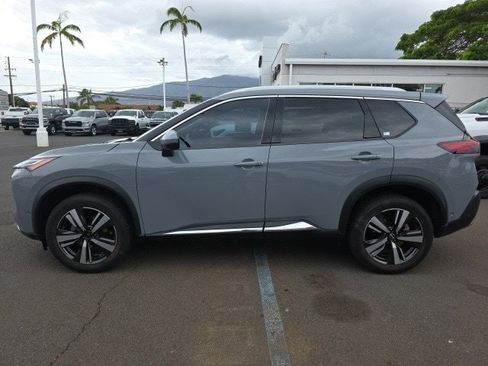 Used 2022 Nissan Rogue Platinum w/ Head-Up Display Package image 4