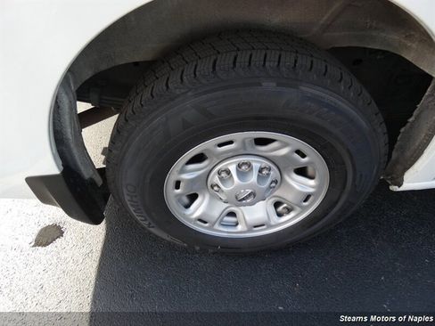 Used 2021 Nissan NV 3500 SV image 17