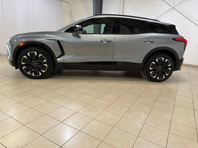 Used 2024 Chevrolet Blazer EV RS AWD/4WD image 3
