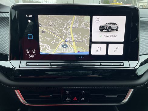 New 2026 Volkswagen Atlas Cross Sport SEL AWD/4WD image 19
