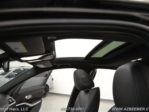 Used 2023 BMW 330i Sedan w/ Driving Assistance Package image 36