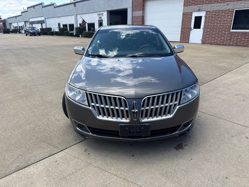 Used 2011 Lincoln MKZ AWD image 2