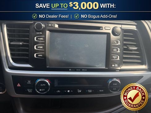 Used 2019 Toyota Highlander XLE AWD/4WD image 26