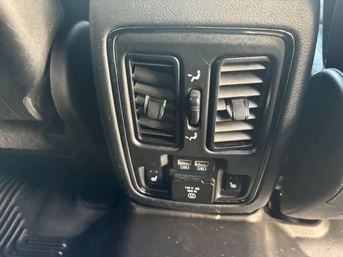 Used 2019 Dodge Durango GT AWD/4WD image 17