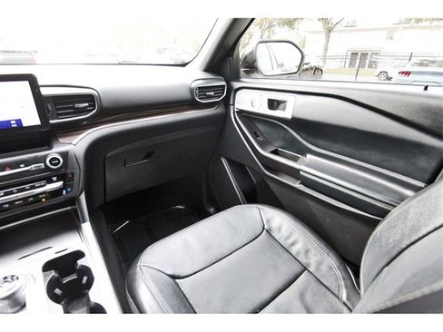 Used 2020 Ford Explorer Limited image 9