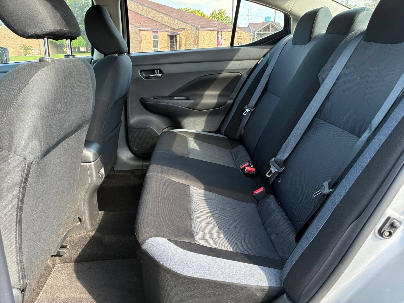 Used 2025 Nissan Versa SV FWD image 22