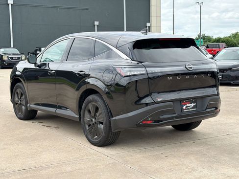 Used 2025 Nissan Murano SV FWD image 3