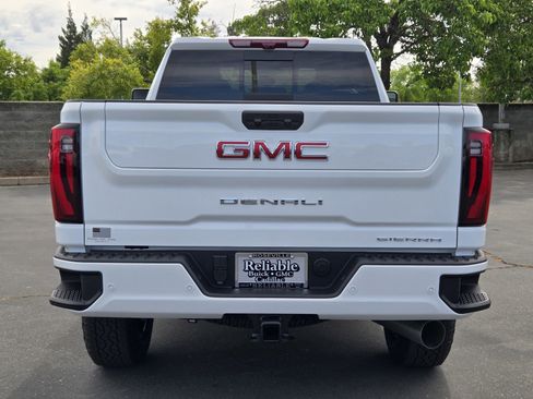 New 2026 GMC Sierra 2500 Denali w/ Denali Reserve Package AWD/4WD image 5