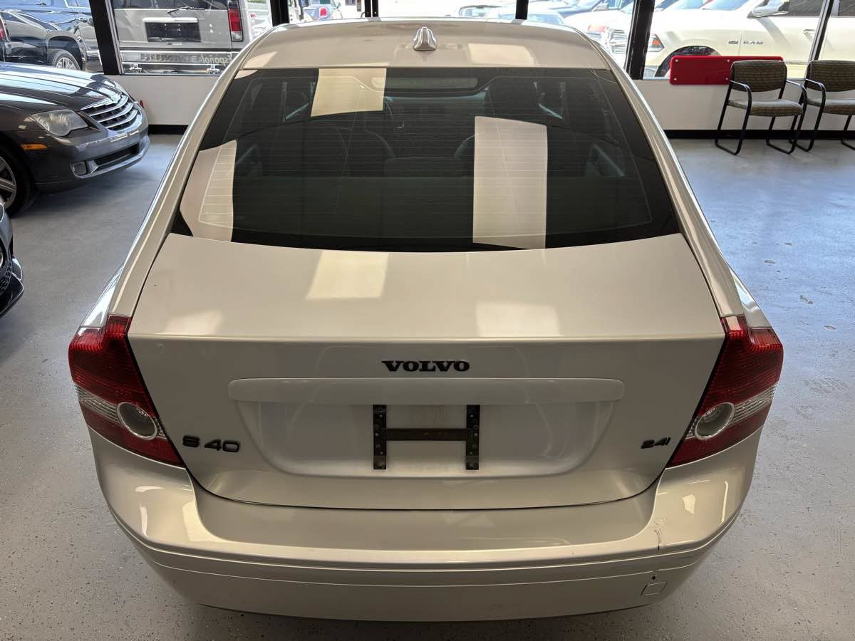 Used 2007 Volvo S40 2.4i FWD image 15