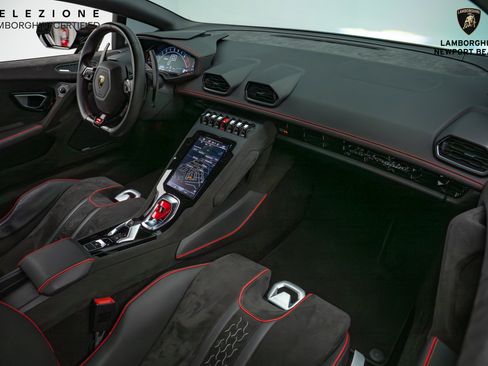 Used 2023 Lamborghini Huracan Tecnica image 21
