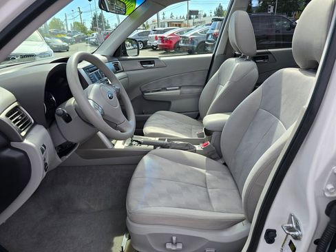Used 2010 Subaru Forester 2.5X Premium AWD/4WD image 21