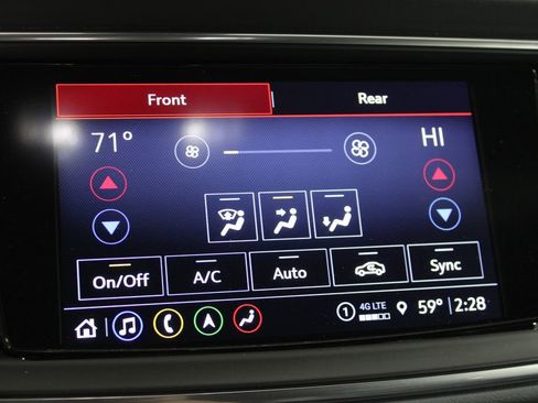 Used 2024 Buick Enclave Premium image 47