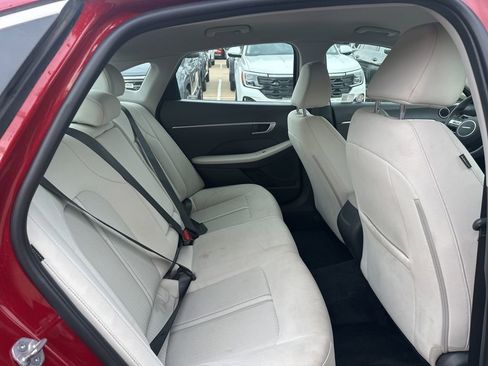 Used 2025 Hyundai Sonata SEL FWD image 19
