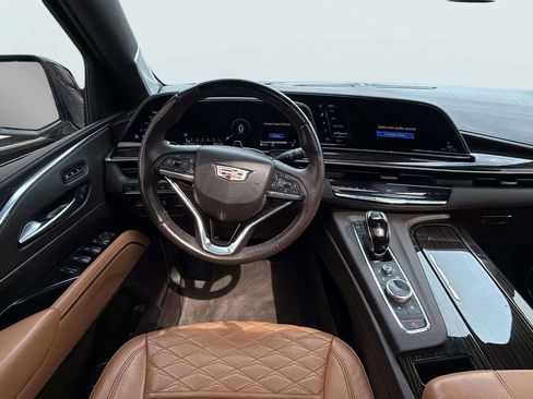 Used 2023 Cadillac Escalade Premium Luxury w/ Performance Package AWD/4WD image 14