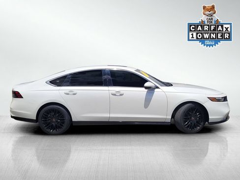 Used 2025 Honda Accord Touring image 3