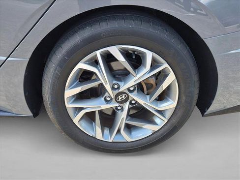 Used 2023 Hyundai Sonata SEL w/ Convenience Package FWD image 8