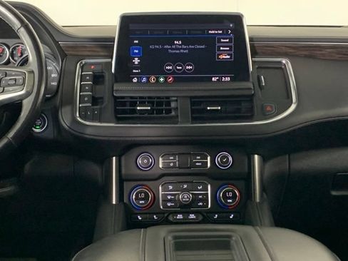 Used 2021 Chevrolet Tahoe Z71 w/ Luxury Package AWD/4WD image 26