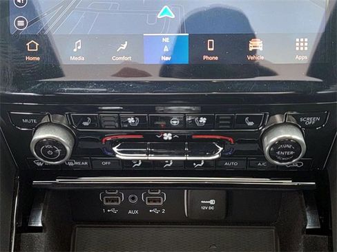 Used 2021 Jeep Grand Cherokee L Overland w/ Luxury Tech Group IV image 29