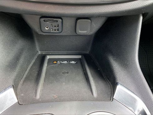 Used 2020 Chevrolet Traverse Premier FWD image 32