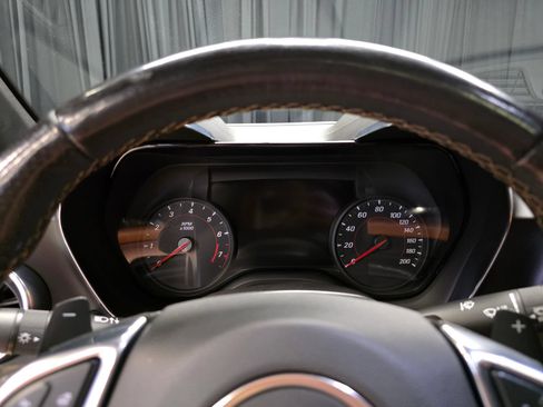 Used 2021 Chevrolet Camaro SS RWD image 23