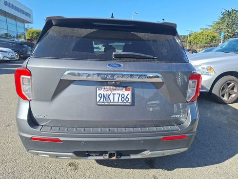 Used 2024 Ford Explorer XLT w/ Equipment Group 202A AWD/4WD image 7