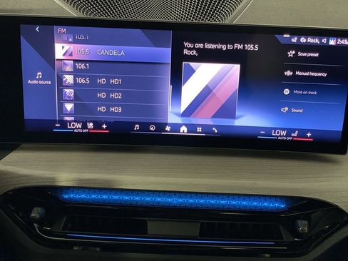 Used 2026 BMW 430i Coupe w/ M Sport Package RWD image 18