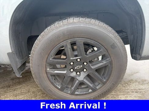 Used 2024 Chevrolet Silverado 1500 Custom w/ LPO, Dark Essentials Package image 13