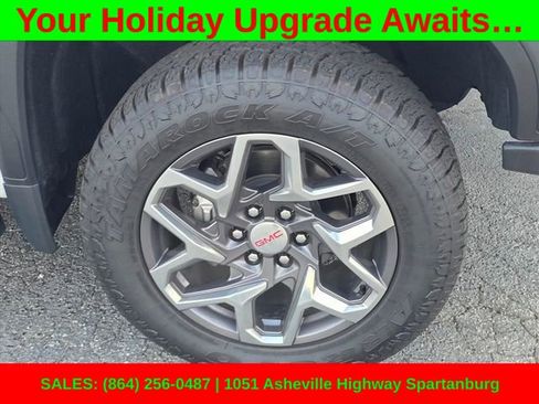 Used 2023 GMC Sierra 1500 SLT w/ SLT Premium Package image 32