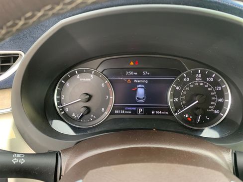 Used 2019 INFINITI QX50 Essential w/ Sensory Package image 18