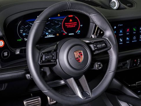 Certified 2025 Porsche Cayenne GTS AWD/4WD image 18