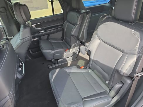 New 2026 Ford Expedition Platinum w/ Stealth Appearance Package image 16