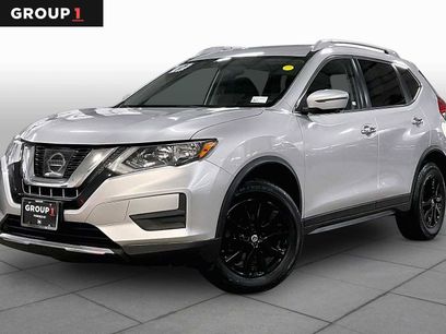 Used 2017 Nissan Rogue SV w/ SV Premium Package