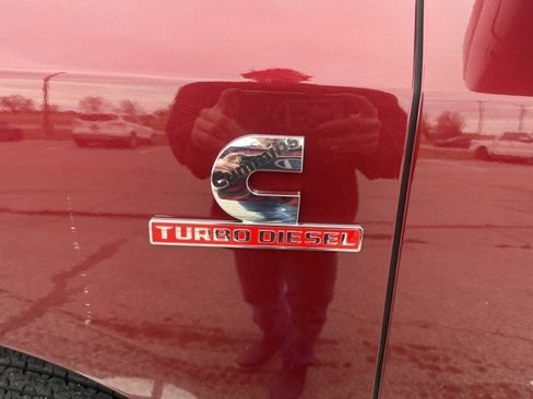 Used 2024 RAM 2500 Tradesman w/ Chrome Appearance Group image 15